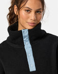 Horizion Longline Half Snap in Black