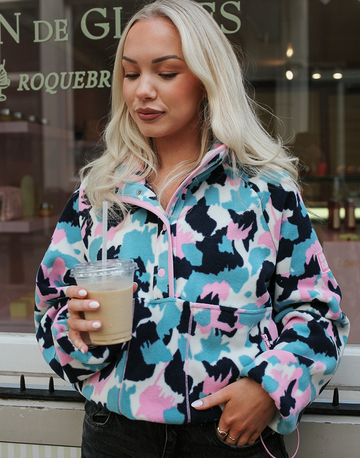 Snap Polar Fleece in Light Pop Print