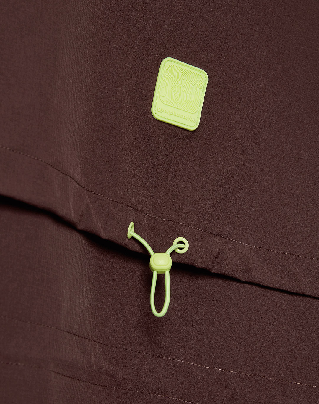Cinch Windbreaker in Mocha Bean
