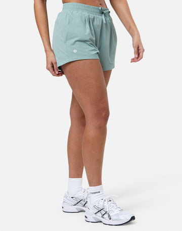 Contender 3" Shorts in Summer Green