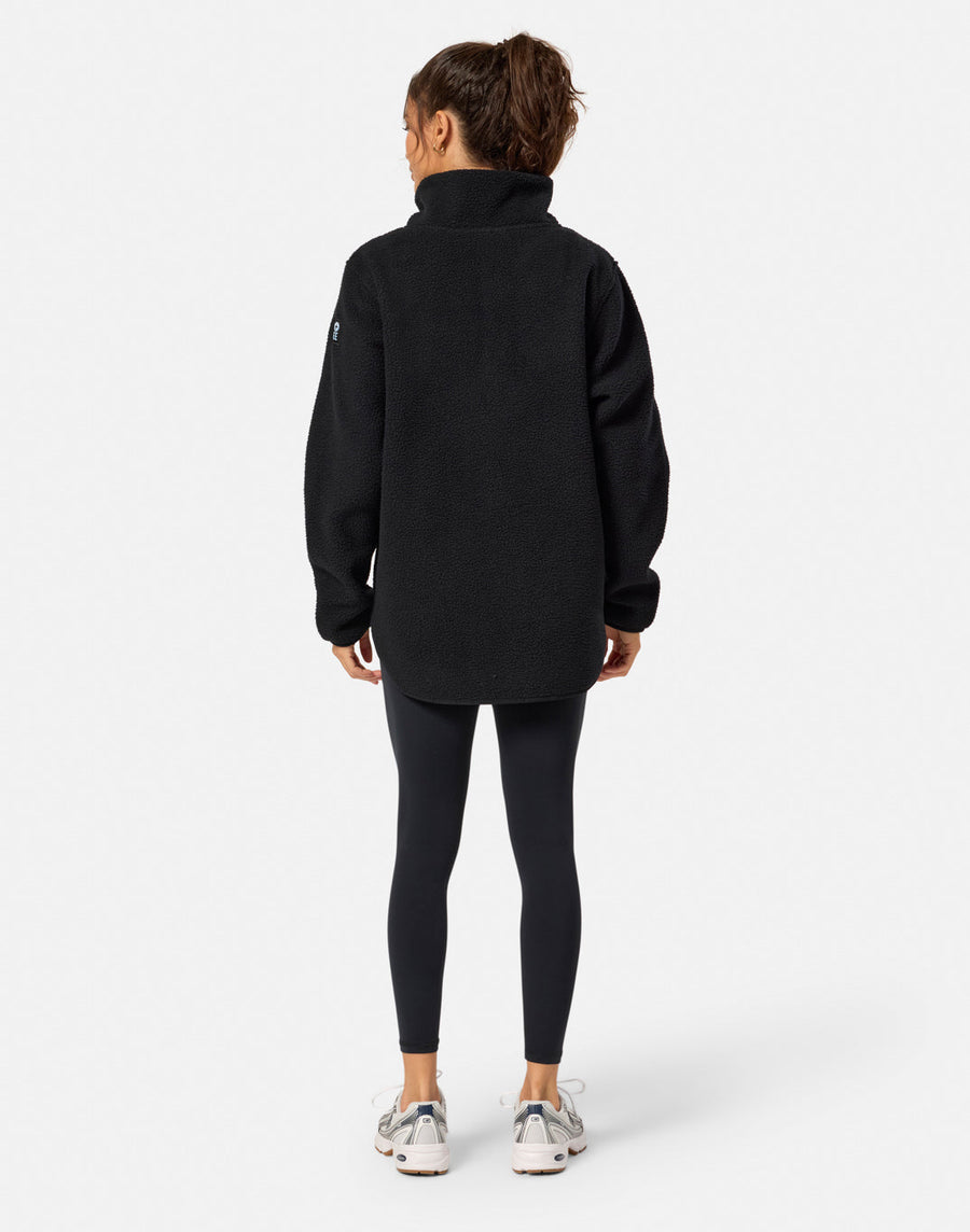 Horizion Longline Half Snap in Black