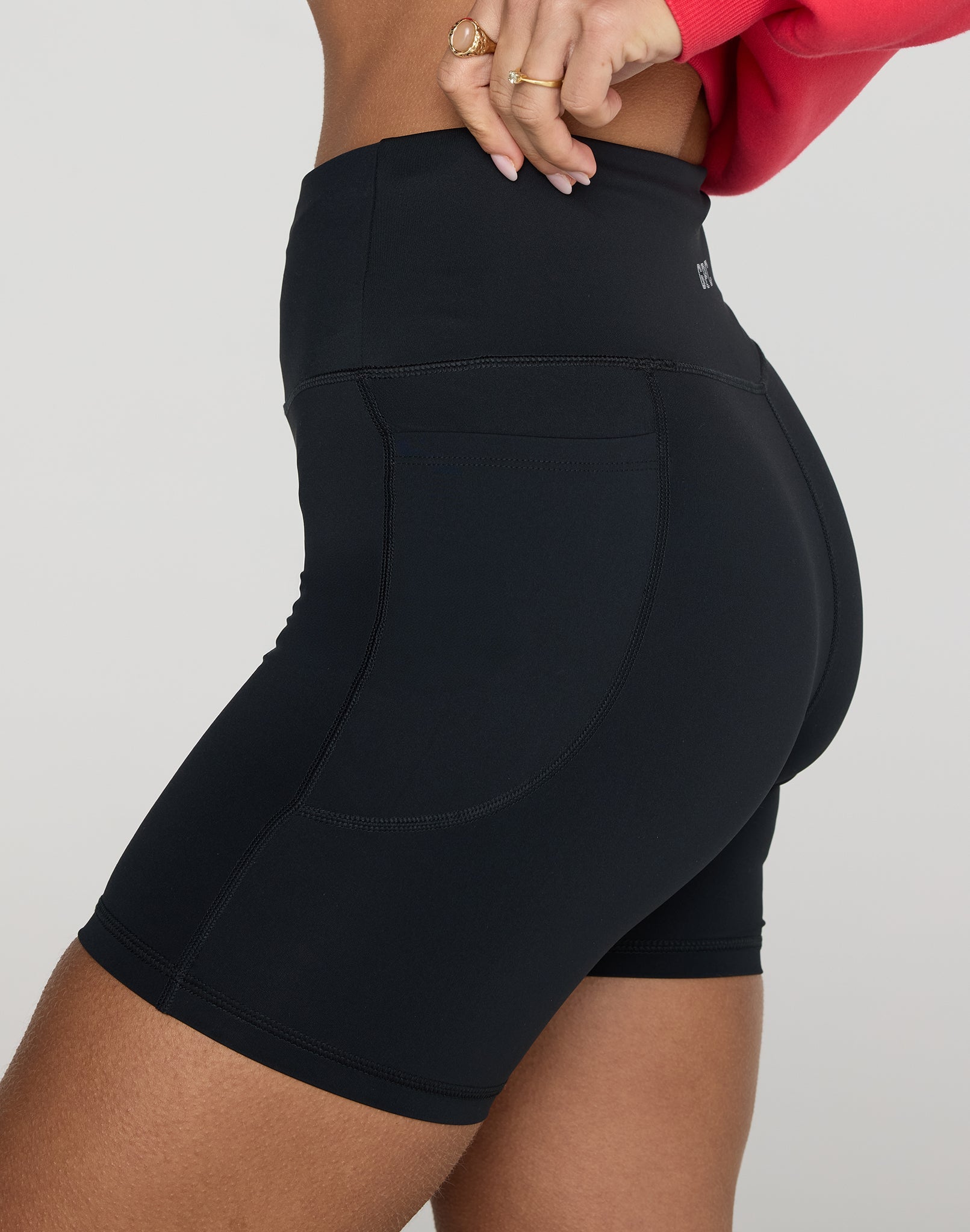 Relentless 6" Bike Short in Black