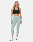 Relentless 7/8 Legging in Summer Green