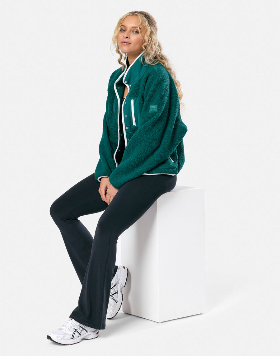 Soft Motion Flare Legging in Black