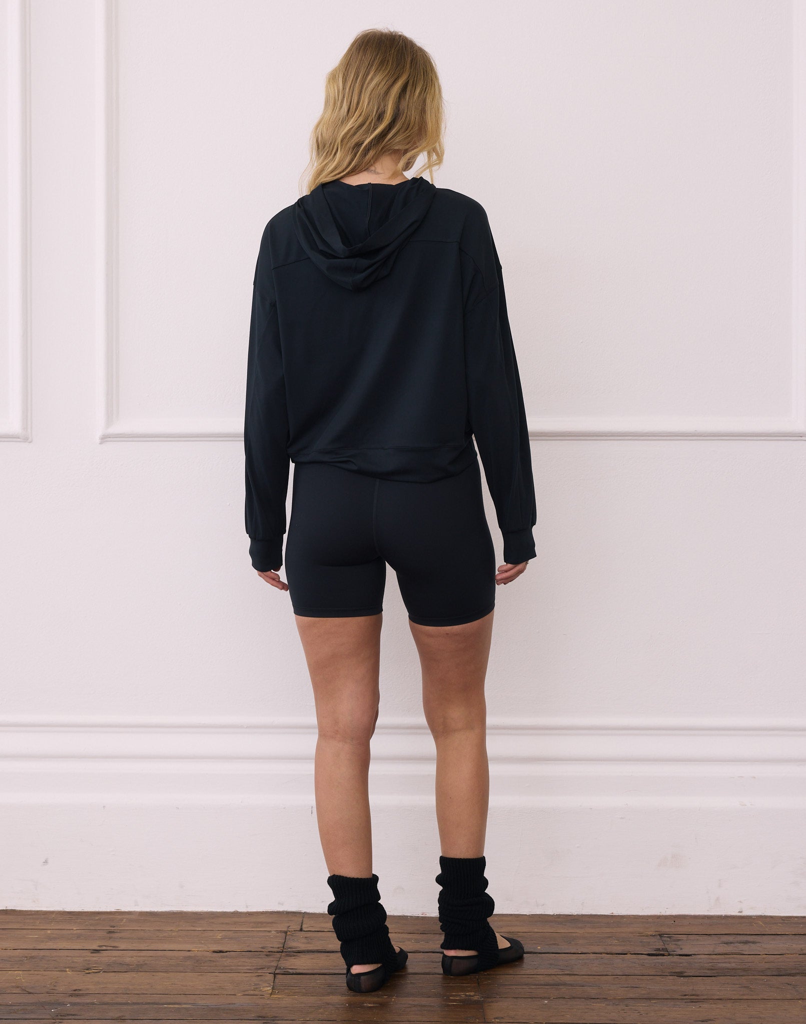Relaxed Hoodie in Black