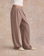 Wide Leg Pant in Pebble