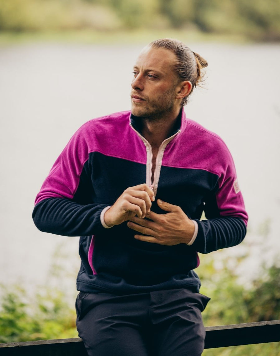 Half Zip Polar Fleece in Obsidian/Vivid Pink