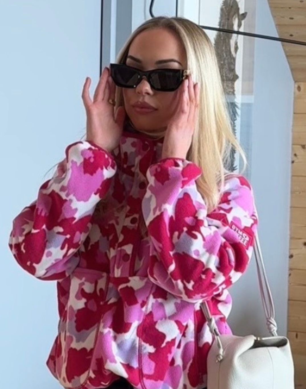 Snap Polar Fleece in Pink Pop Print